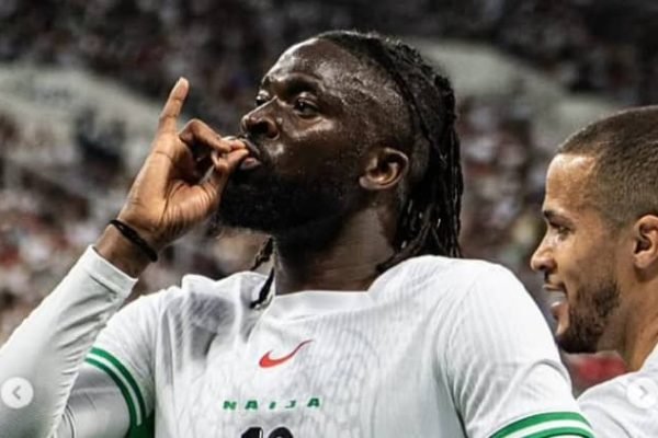 Nigeria beat Rwanda to keep World Cup dreams alive