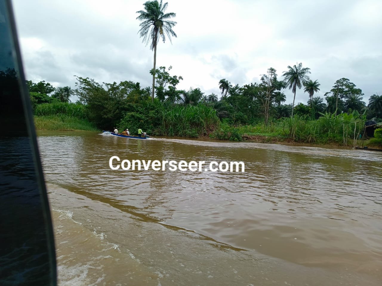 Pirates kidnap 17 passengers in Calabar