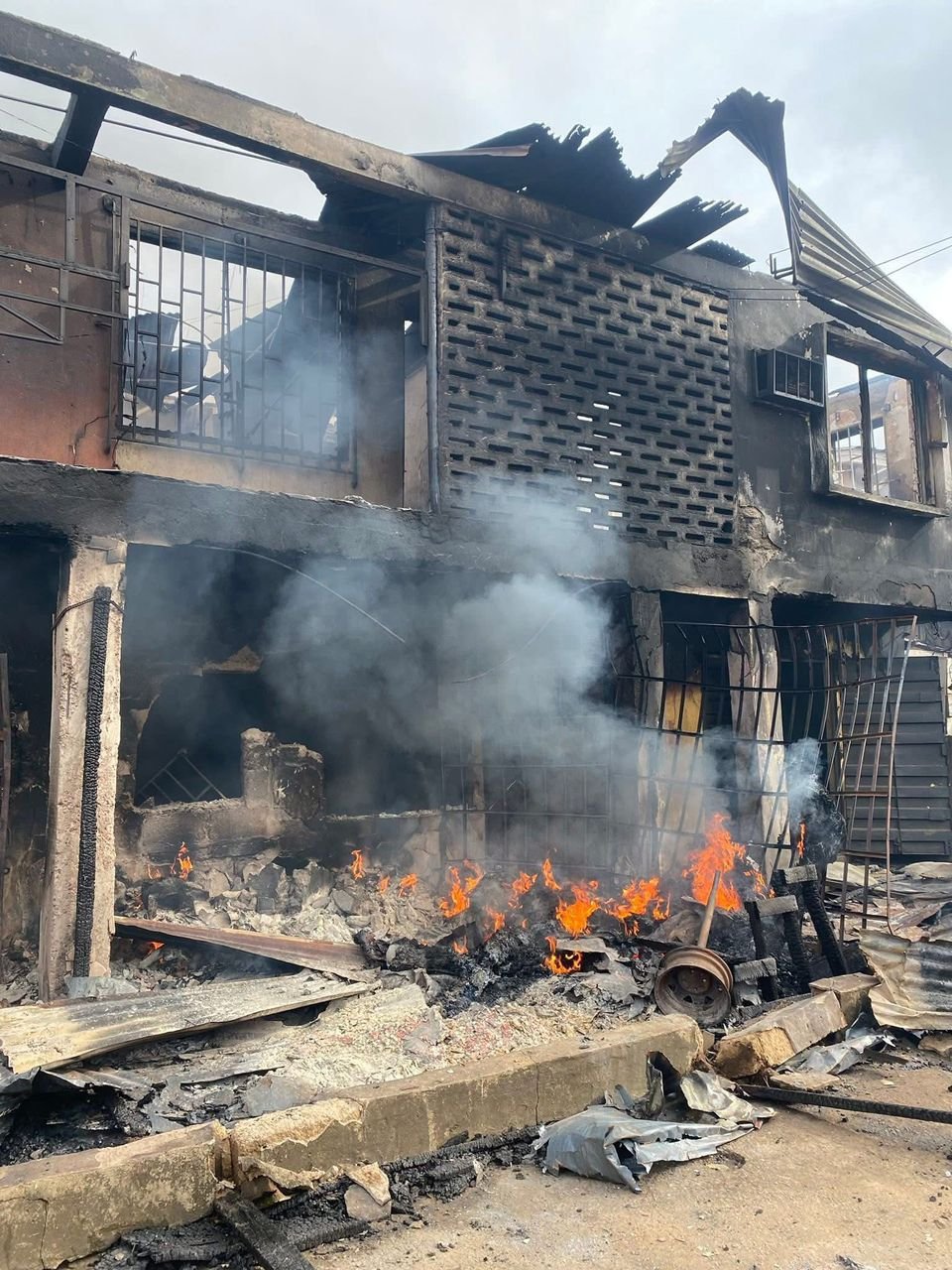 Victor Abang commiserates with Ikom fire disaster victims