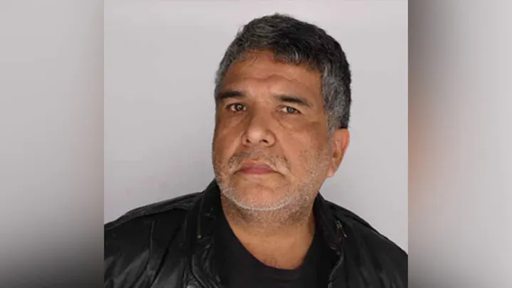 Kansas professor urges doxxing of ICE agents, sparking outrage