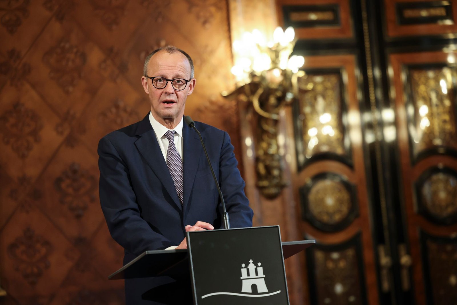 Pressure on Merz as German employers back rebels on pension reforms