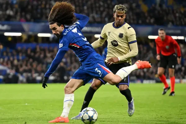 Chelsea beat 10-man Barcelona in dominant Champions League victory