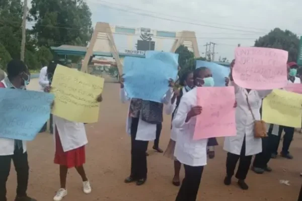 UNIJOS dental students protest 10-year delay over non-accredited programme