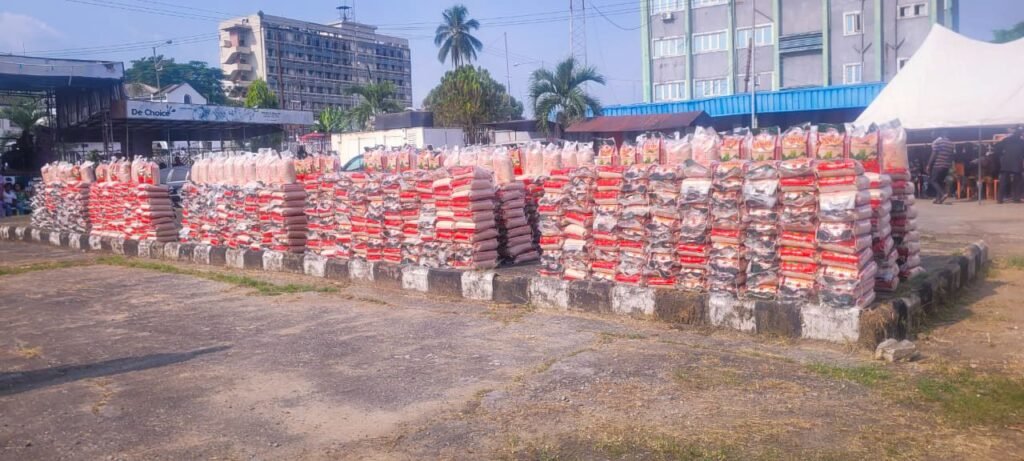 Ohanaeze Ndigbo PG feeds 2,500 widows, physically challenged, others in Cross River