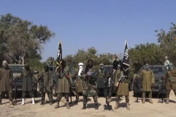 Boko Haram terrorists reportedly kill Major, several soldiers in renewed military base attack