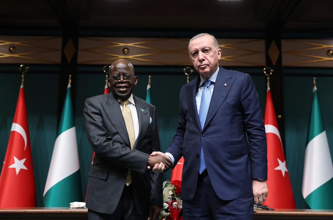 President Tinubu stumbles and falls in Turkey (VIDEO)