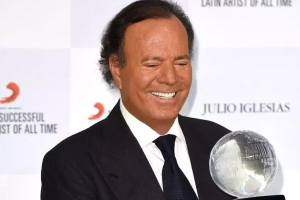 Prosecutor drops charges against Julio Iglesias for sexual assault