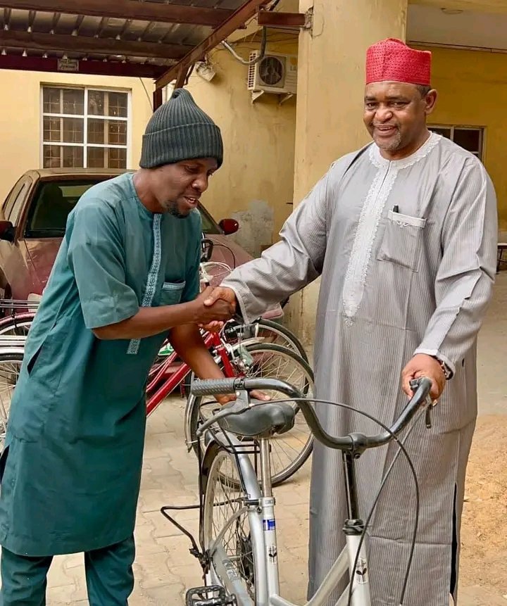 Commissioner donates bicycles to junior staff