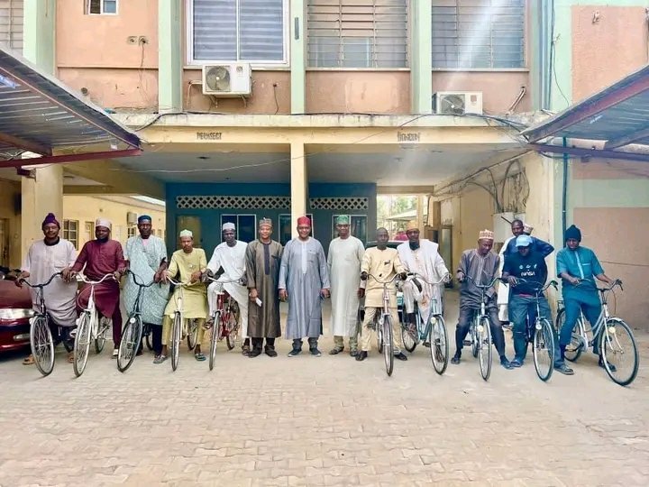 Commissioner donates bicycles to junior staff