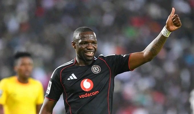 Tshegofatso Mabasa joins Stellenbosch from Orlando Pirates