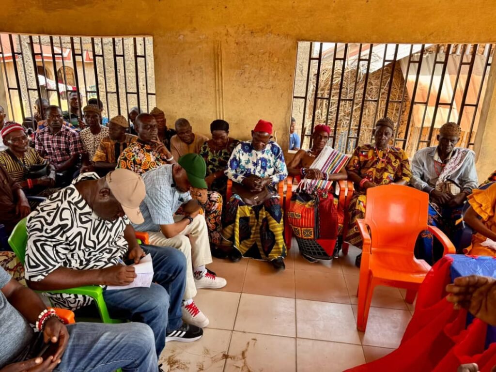 Yuletide: Yakurr Chairman disburses N2m, bags of rice, others