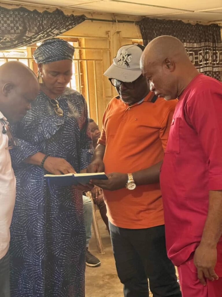 Yuletide: Yakurr Chairman disburses N2m, bags of rice, others