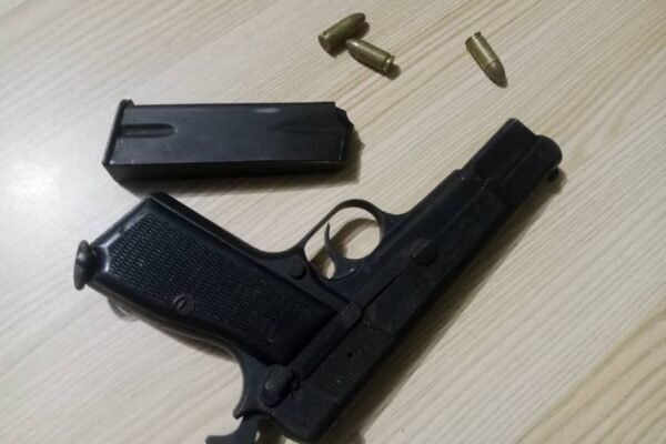 Police stop mob from lynching suspected armed robber in Calabar