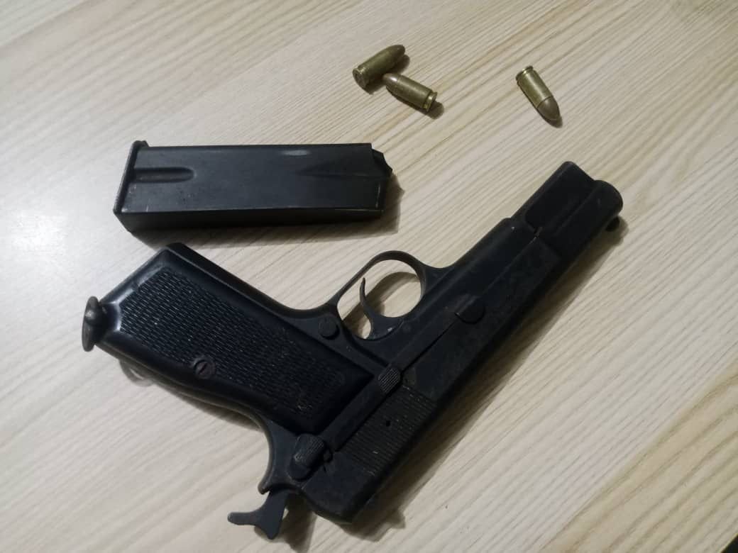 Police stop mob from lynching suspected armed robber in Calabar