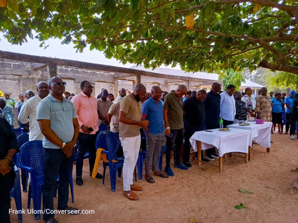 Bekwarra hails Akpanke as he commissions another project