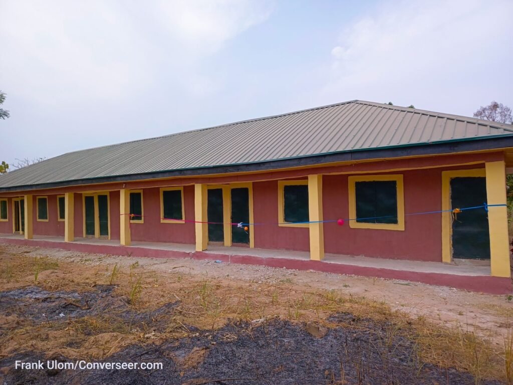 Bekwarra hails Akpanke as he commissions another project