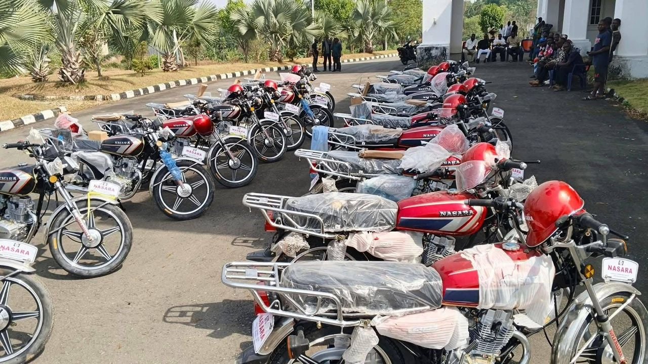 Okada gifts, motives, and memories: Bring that Ayade back