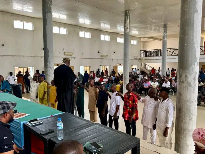 Yakurr Chairman congratulates APC Chapter Chairman, newly inaugurated 13 Ward Chairmen